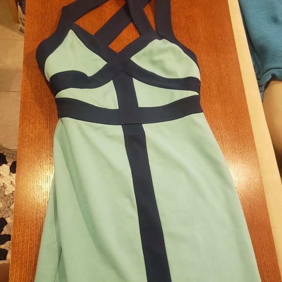 Dress - Picture 3 of 5